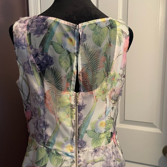 NWT Floral Summer dress - Picture 4 of 10